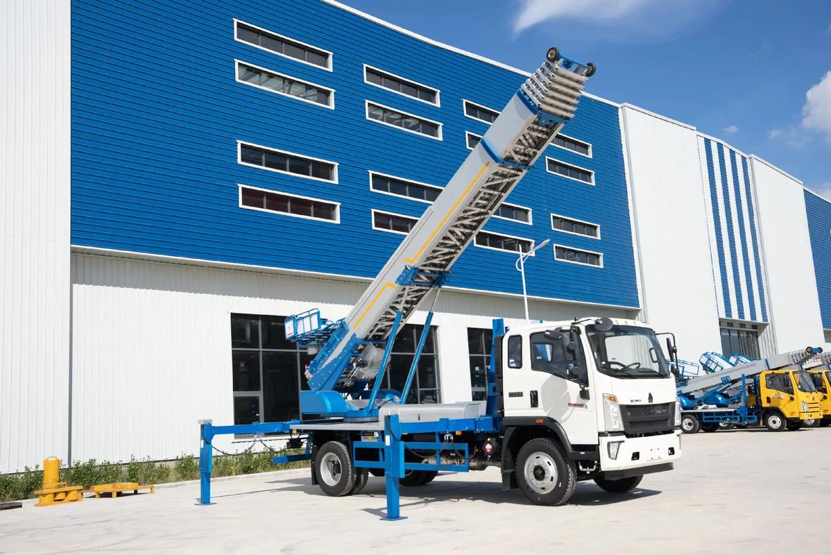 贵港小型云梯车上料车租赁多少钱