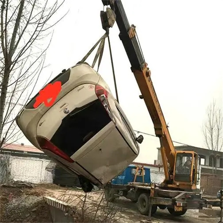 贵港随时待命，吊车24小时道路救援服务全解析